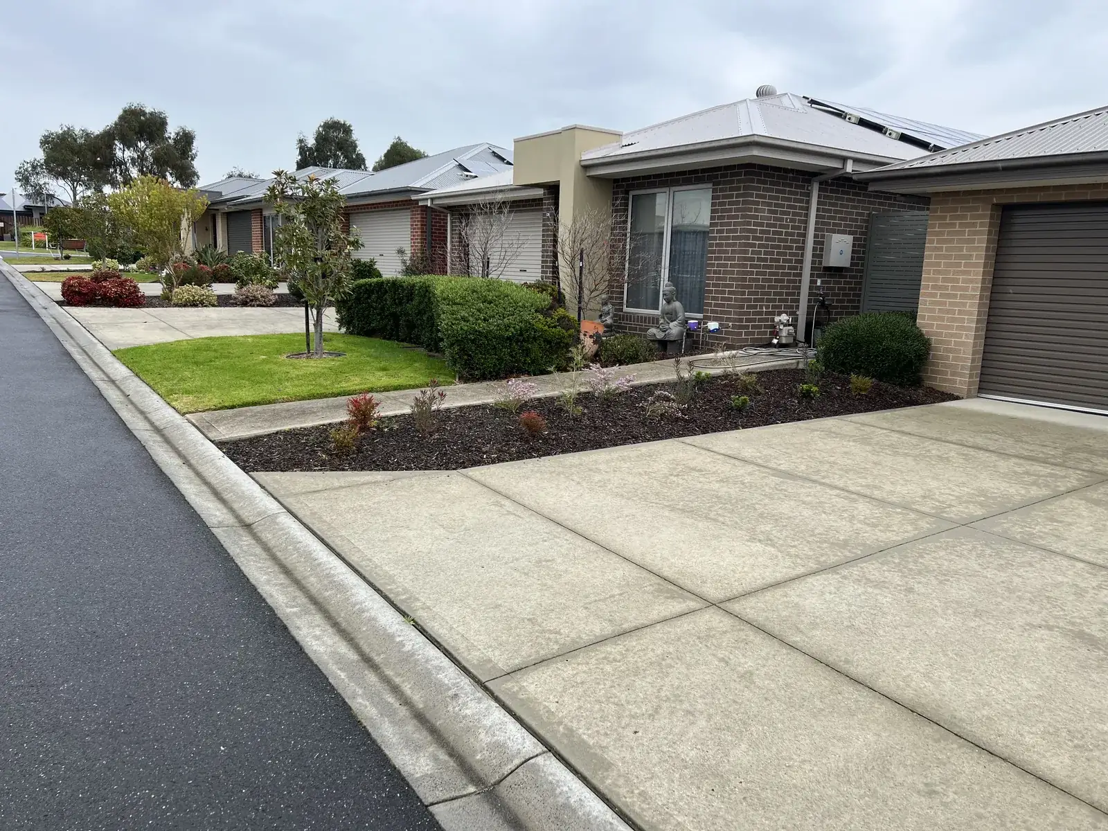 Body corporate gardening in the City of Casey, pristine resident frontages at Clyde North