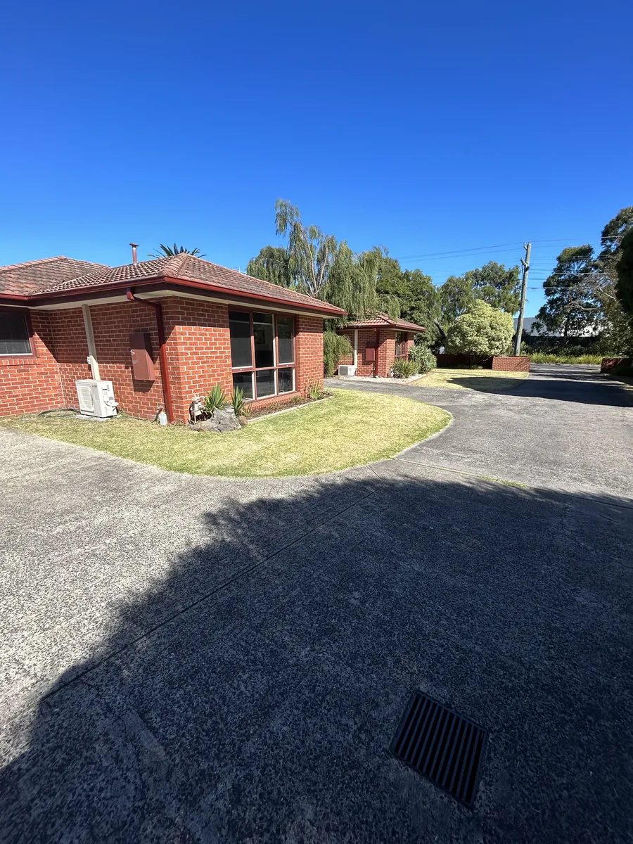 Shared driveway and common area garden care at a Frankston complex