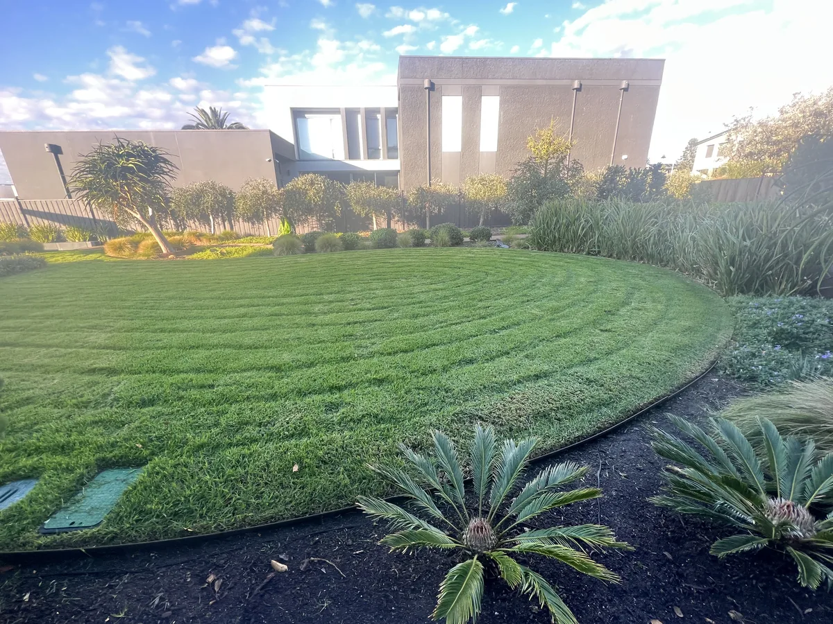 Holiday home lawns and garden borders kept guest ready, Safety Beach